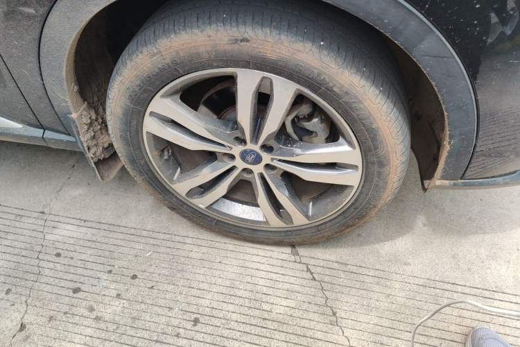 Used Ford Equator Sport 2022 Facelift EcoBoost 170 Prestige Model Right Front Wheel Hub