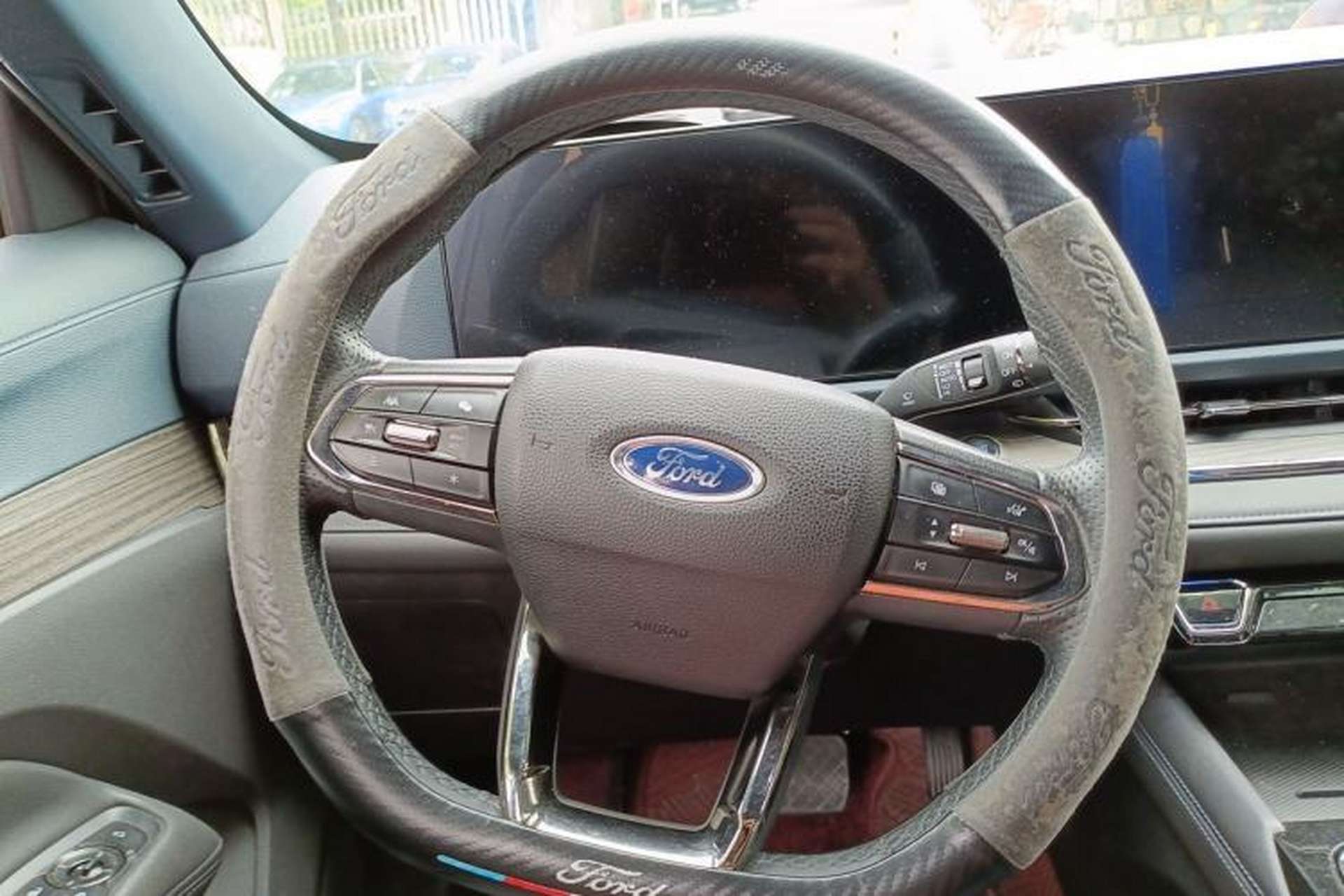 Used Ford Equator Sport 2022 Facelift EcoBoost 170 Prestige Model Steering Wheel