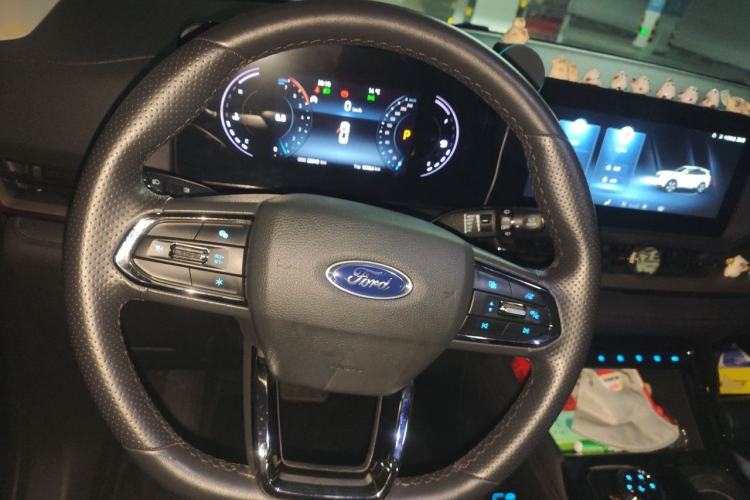 Used Ford Equator Sport 2022 EcoBoost 170 Premier Edition Steering Wheel