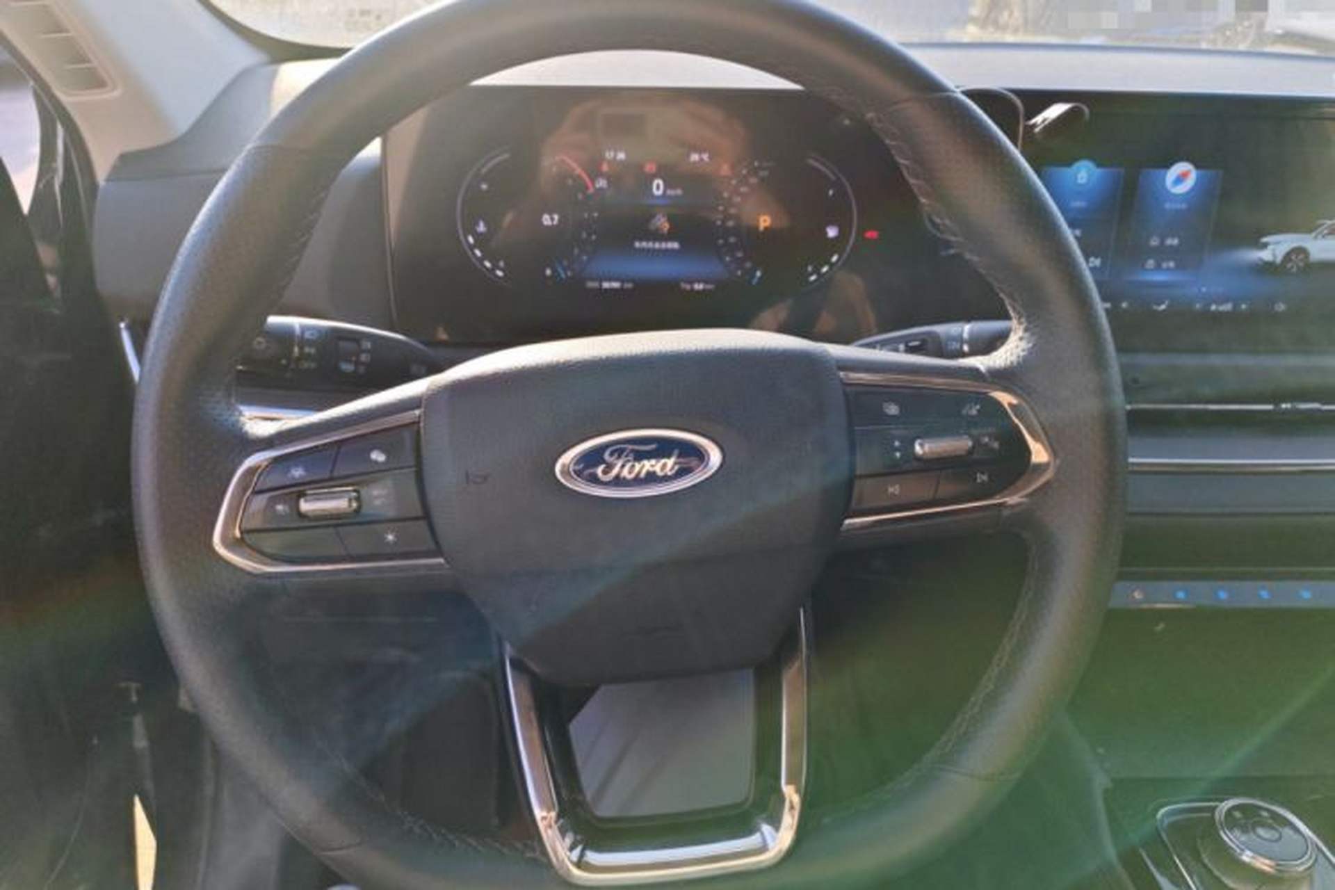 Used Ford Equator Sport 2022 EcoBoost 170 Platinum Edition Steering Wheel