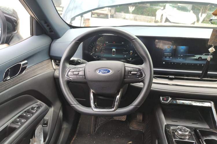 Used Ford Equator Sport 2022 Facelift EcoBoost 170 Prestige Model Steering Wheel