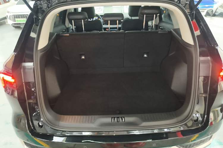 Used Ford Equator Sport 2022 EcoBoost 170 Platinum Edition Trunk