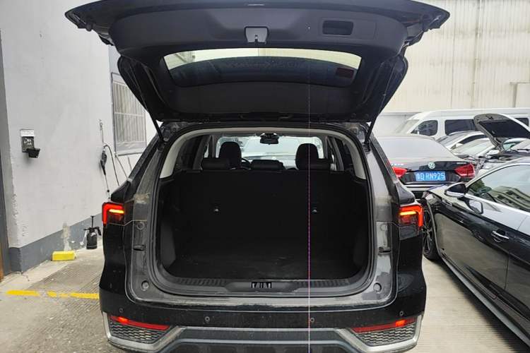 Used Ford Equator Sport 2022 EcoBoost 170 Platinum Edition Trunk