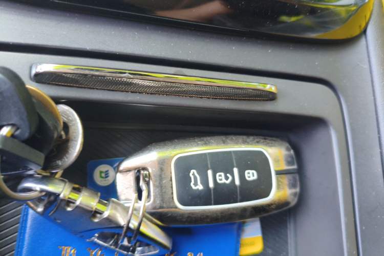 Used Ford Equator Sport 2022 EcoBoost 170 Platinum Edition Vehicle Key