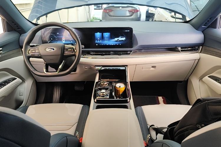 Used Ford Equator Sport 2022 Facelift EcoBoost 170 Prestige Model Center Console
