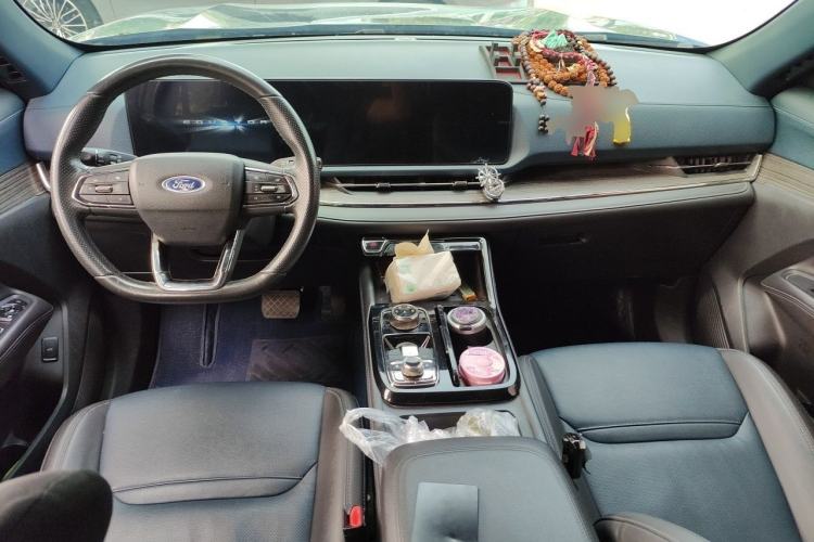 Used Ford Equator Sport 2022 Facelift EcoBoost 170 Prestige Model Center Console