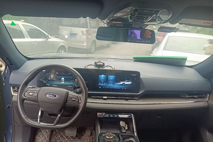 Used Ford Equator Sport 2022 Facelift EcoBoost 170 Prestige Model Center Console