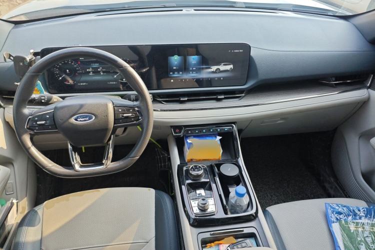 Used Ford Equator Sport 2022 EcoBoost 170 Premier Edition Center Console