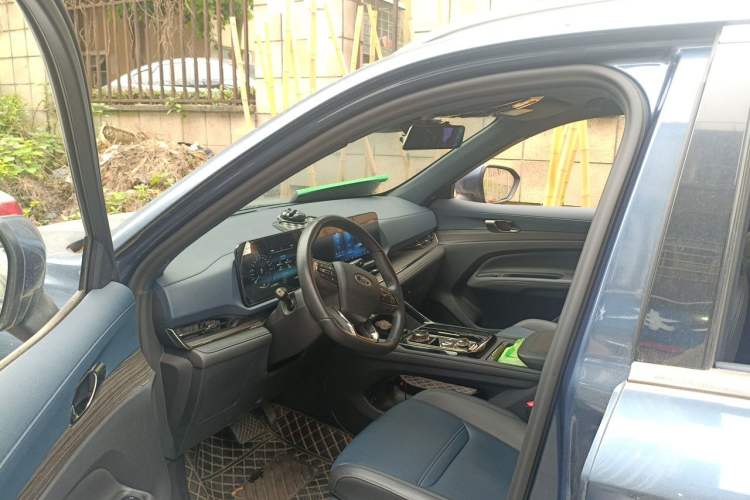 Used Ford Equator Sport 2022 Facelift EcoBoost 170 Prestige Model Driver Seat