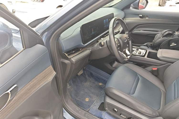 Used Ford Equator Sport 2022 Facelift EcoBoost 170 Prestige Model Driver Seat