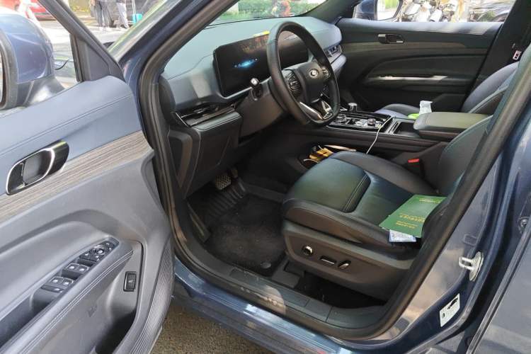 Used Ford Equator Sport 2022 Facelift EcoBoost 170 Prestige Model Driver Seat