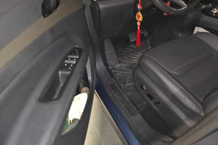 Used Ford Equator Sport 2022 EcoBoost 170 Platinum Edition Driver Seat