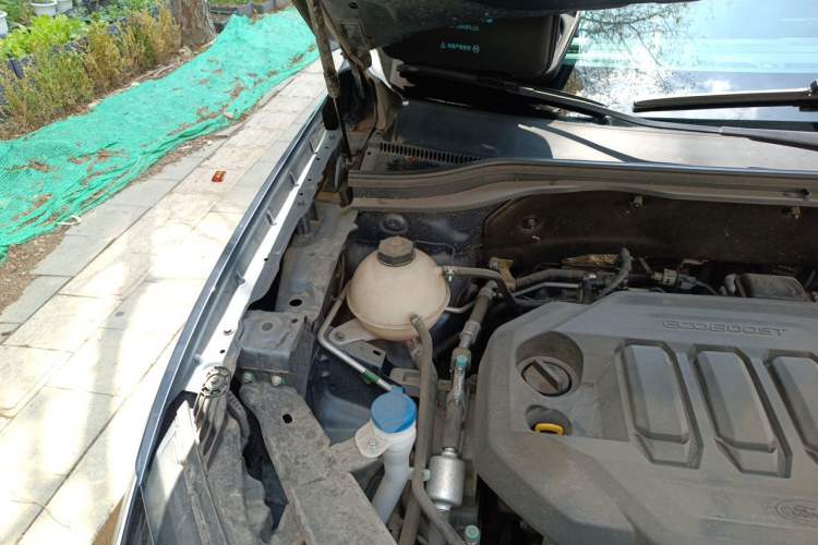 Used Ford Equator Sport 2022 Facelift EcoBoost 170 Prestige Model Engine Bay Right