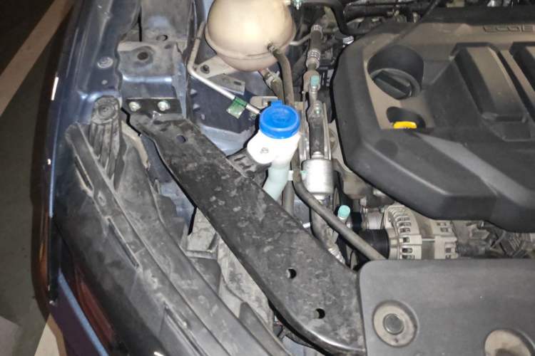 Used Ford Equator Sport 2022 EcoBoost 170 Platinum Edition Engine Bay Right