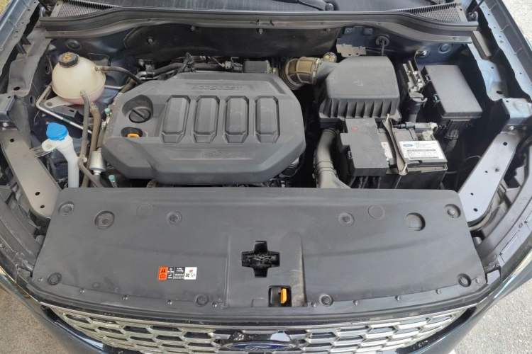 Used Ford Equator Sport 2022 Facelift EcoBoost 170 Prestige Model Engine Bay