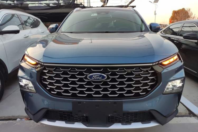Used Ford Equator Sport 2022 EcoBoost 170 Platinum Edition Front
