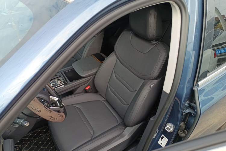 Used Ford Equator Sport 2022 EcoBoost 170 Platinum Edition Left Front Seat