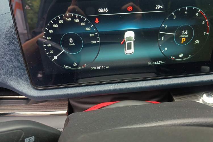 Used Ford Equator Sport 2022 Facelift EcoBoost 170 Prestige Model Odometer Close Up