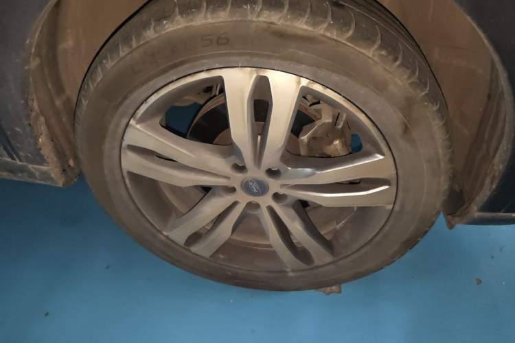 Used Ford Equator Sport 2022 Restyled EcoBoost 170 Prestige PLUS Trim Right Front Wheel Hub