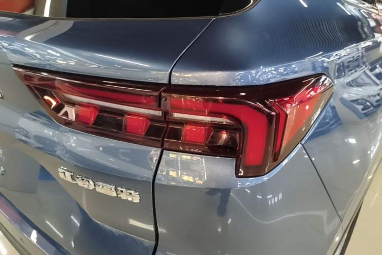 Used Ford Equator Sport 2022 Restyled EcoBoost 170 Prestige PLUS Trim Right Rear Taillight