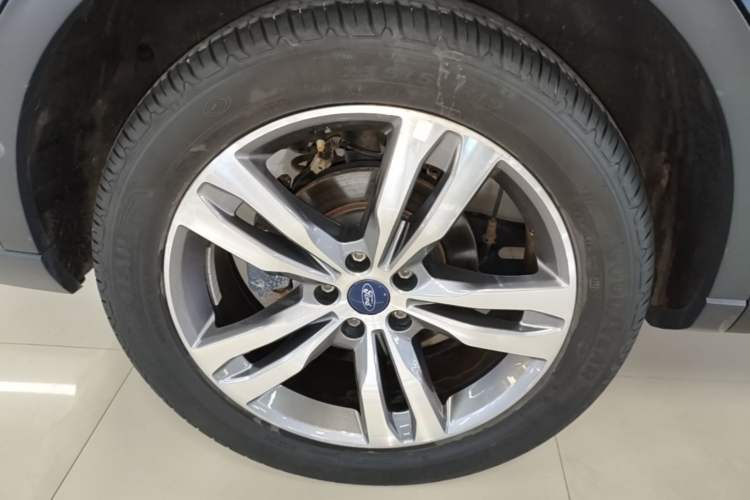 Used Ford Equator Sport 2022 Restyled EcoBoost 170 Prestige PLUS Trim Right Rear Wheel Hub