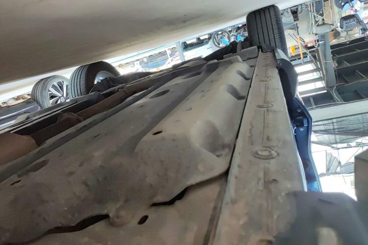 Used Ford Equator Sport 2022 EcoBoost 170 Platinum Edition Right Side Sill