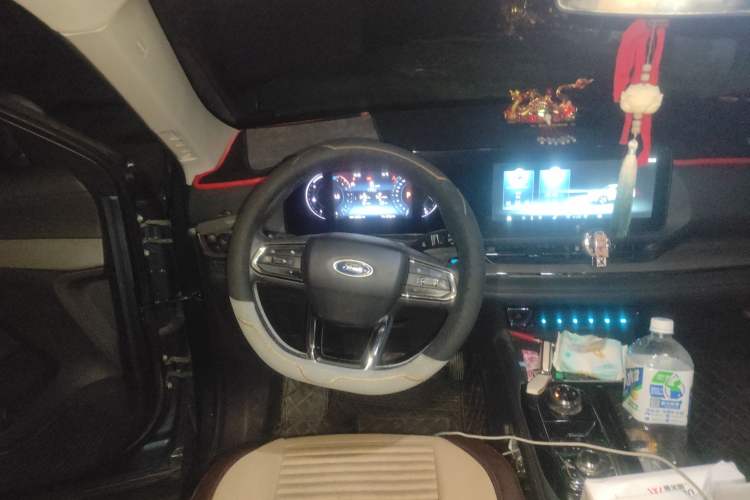 Used Ford Equator Sport 2022 EcoBoost 170 Premier Edition Steering Wheel