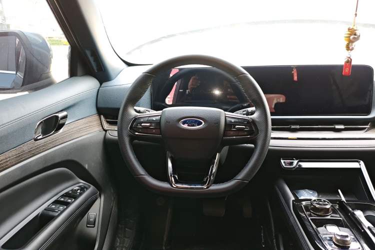 Used Ford Equator Sport 2022 Facelift EcoBoost 170 Prestige Model Steering Wheel