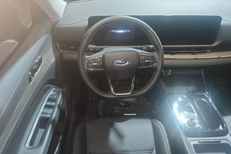 Used Ford Equator Sport 2022 EcoBoost 170 Platinum Edition Steering Wheel