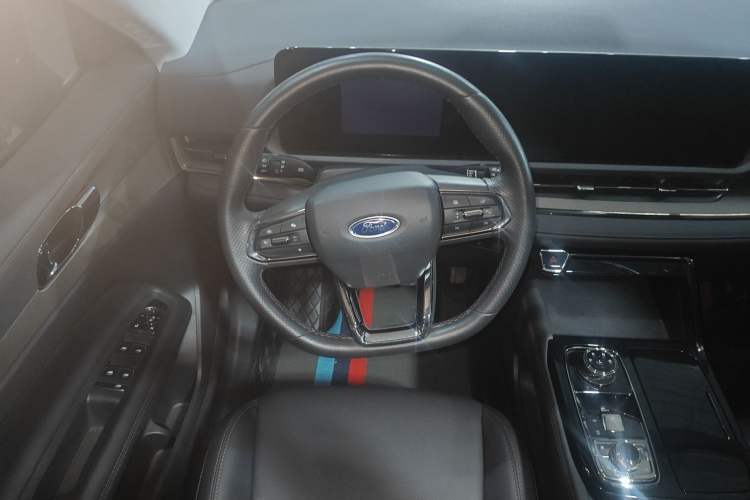 Used Ford Equator Sport 2022 EcoBoost 170 Platinum Edition Steering Wheel