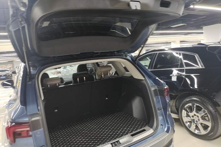 Used Ford Equator Sport 2022 EcoBoost 170 Platinum Edition Trunk