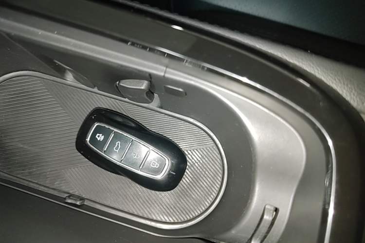 Used Ford Equator Sport 2022 Facelift EcoBoost 170 Prestige Model Vehicle Key