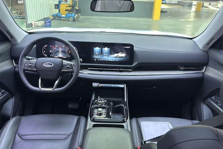 Used Ford Equator Sport 2022 EcoBoost 170 Platinum Edition Audio And AC Panel