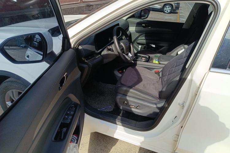 Used Ford Equator Sport 2022 EcoBoost 170 Platinum Edition Driver Seat