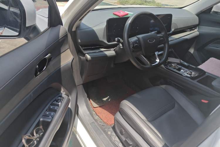 Used Ford Equator Sport 2022 EcoBoost 170 Platinum Edition Driver Seat
