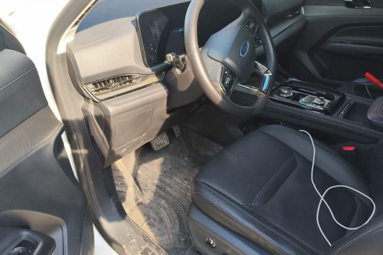 Used Ford Equator Sport 2022 EcoBoost 170 Premier Edition Driver Seat