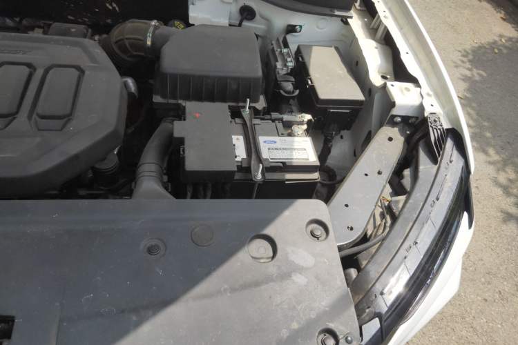 Used Ford Equator Sport 2022 EcoBoost 170 Platinum Edition Engine Bay Left