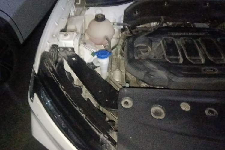 Used Ford Equator Sport 2022 EcoBoost 170 Platinum Edition Engine Bay Right