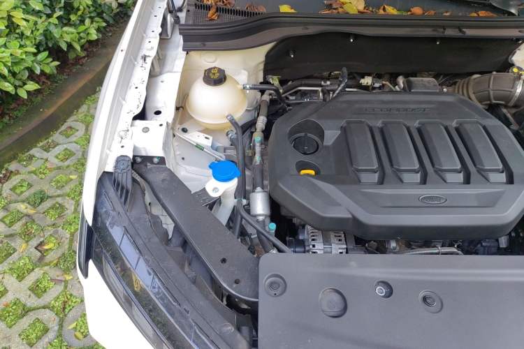 Used Ford Equator Sport 2022 EcoBoost 170 Platinum Edition Engine Bay Right