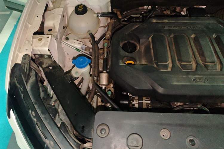 Used Ford Equator Sport 2022 EcoBoost 170 Platinum Edition Engine Bay Right