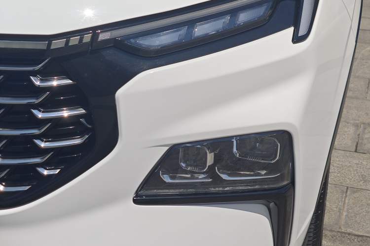 Used Ford Equator Sport 2022 EcoBoost 170 Platinum Edition Exterior 5