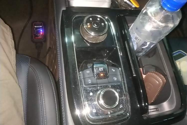Used Ford Equator Sport 2022 EcoBoost 170 Premier PLUS Trim Gear Lever