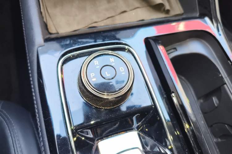 Used Ford Equator Sport 2022 EcoBoost 170 Premier Edition Gear Lever