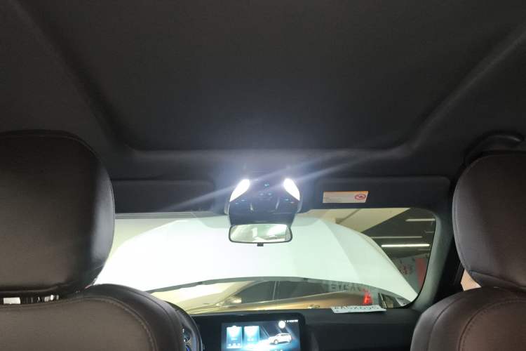 Used Ford Equator Sport 2022 Facelift EcoBoost 170 Prestige Model Headliner