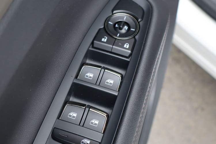 Used Ford Equator Sport 2022 EcoBoost 170 Premier Edition Interior 1