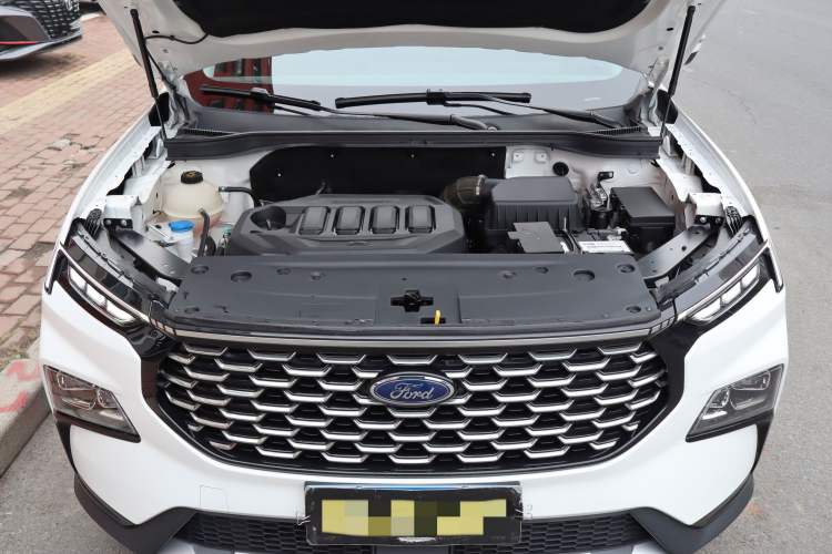 Used Ford Equator Sport 2022 EcoBoost 170 Premier Edition Interior 10