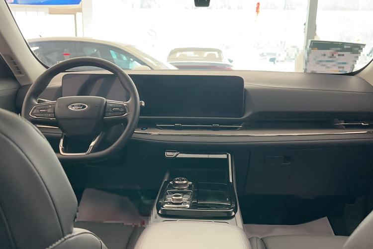 Used Ford Equator Sport 2022 EcoBoost 170 Premier Edition Interior 3