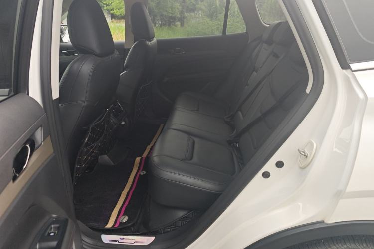 Used Ford Equator Sport 2022 EcoBoost 170 Platinum Edition Interior 4