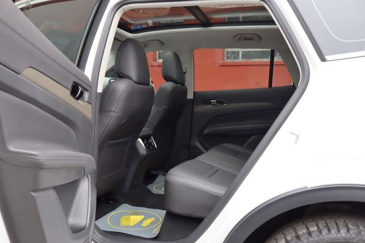 Used Ford Equator Sport 2022 EcoBoost 170 Premier Edition Interior 8