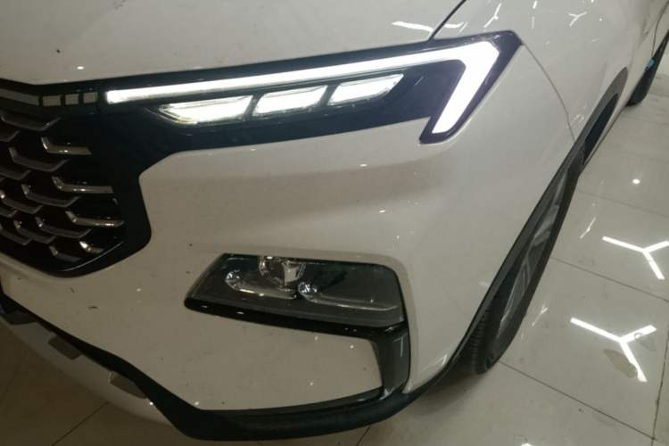 Used Ford Equator Sport 2022 EcoBoost 170 Platinum Edition Left Front Headlight